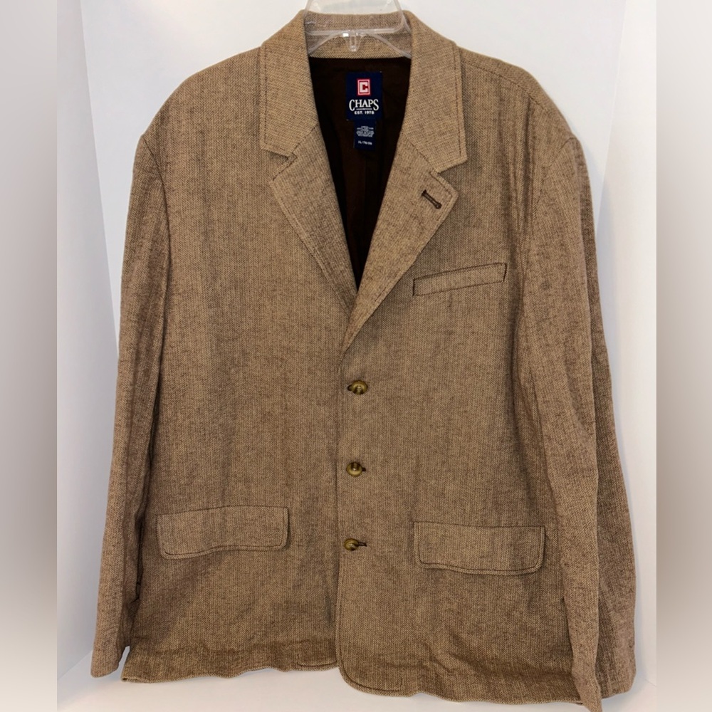 CHAPS men’s herringbone brown, tan 3-button sport coat, blazer size XL‎